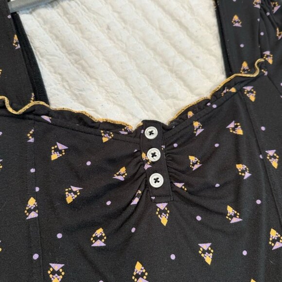 Black Floral Women's Top - Picture 3 of 5